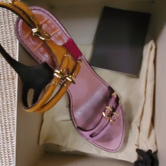 Lous Vuitton Sandals - Picture 5 of 8